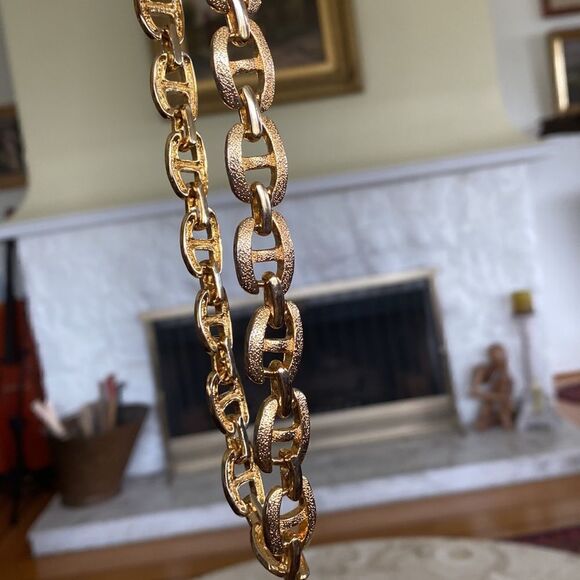 Vintage 90’s Gold Tone Collar Necklace - Picture 5 of 10